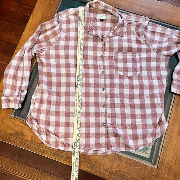 Universal Thread XXL Pinkโ& White Checkered Button Up TopโFlannel - Picture 9 of 12